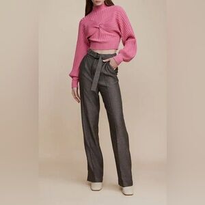 Fate Knot Front Ribbed Crop Sweater in Pink size M